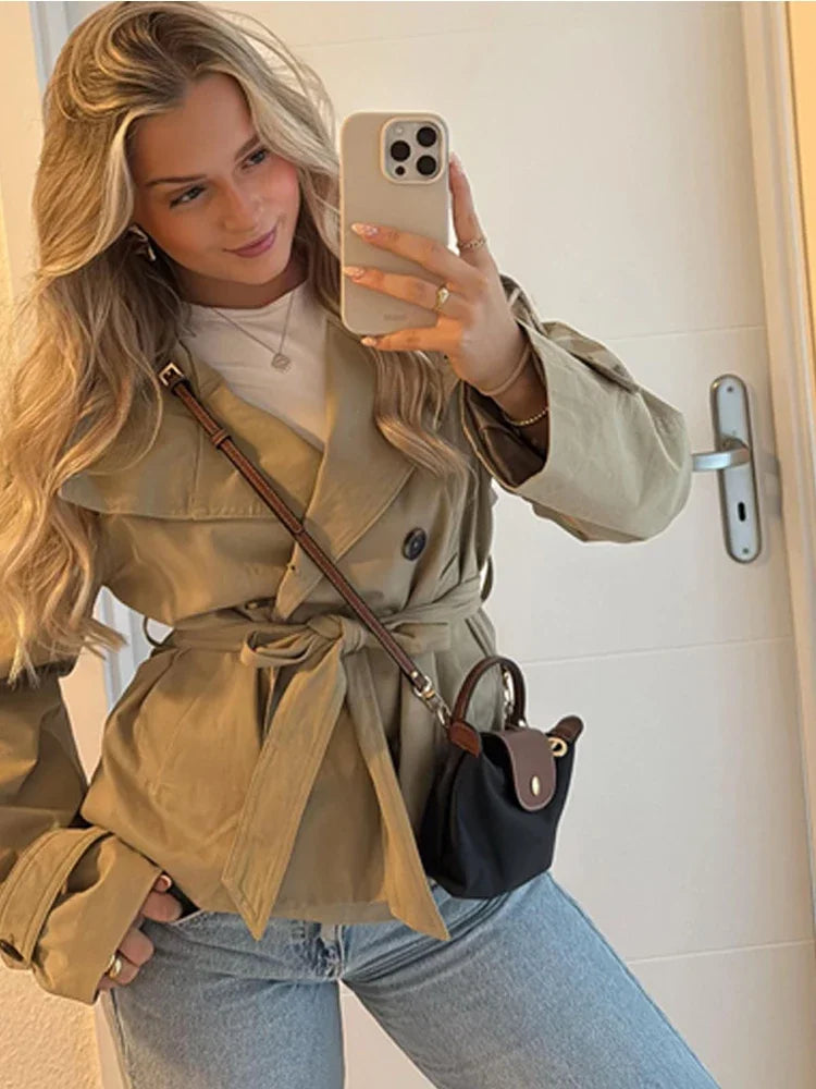 Windbreaker jacket 2025 new retro lapel design with double breasted straps versatile long sleeved short style