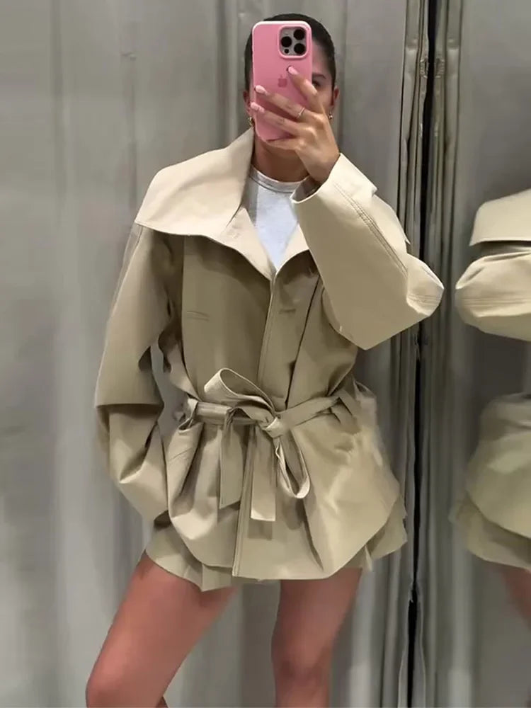 Windbreaker jacket 2025 new retro lapel design with double breasted straps versatile long sleeved short style