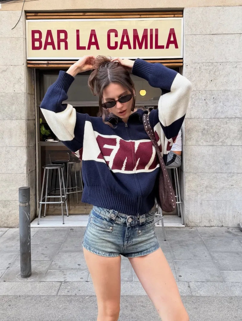 Retro Harajuku Spliced zipper Knit Sweater New Fashionable Casual Sweater Men American Y2k Letter Embroidery Clothing Women
