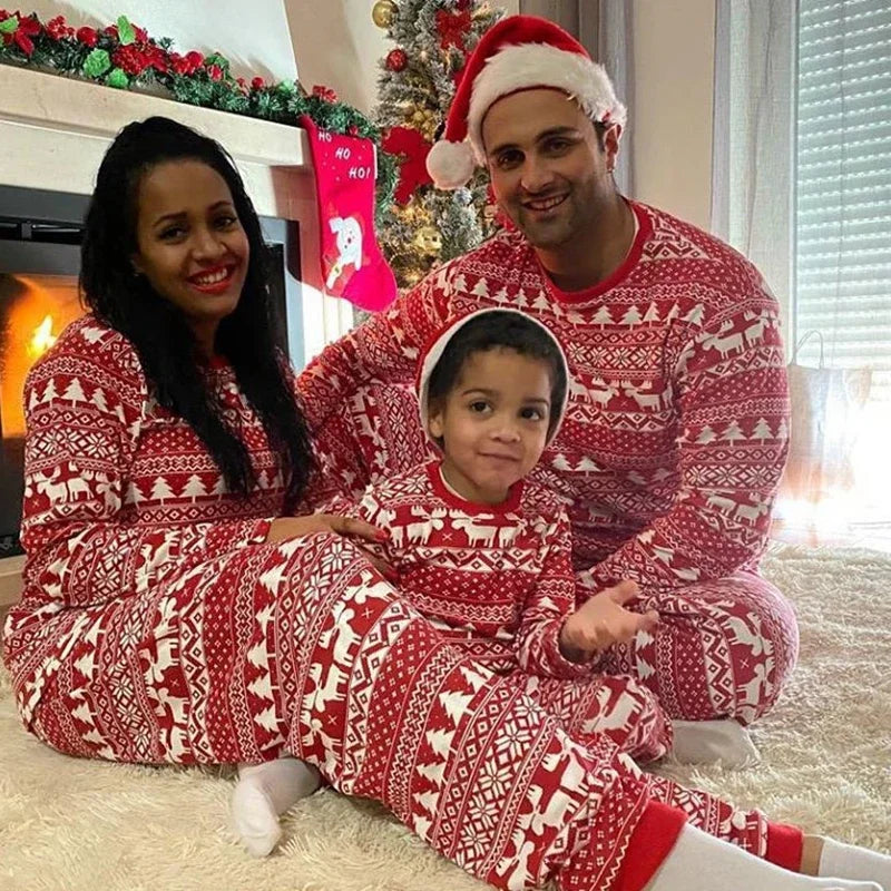 Winter 2025 Allover Print Christmas Pajamas Set Adult Kids Matching Clothes Soft Sleepwear Baby Dog Pjs Xmas Pyjamas Family Look